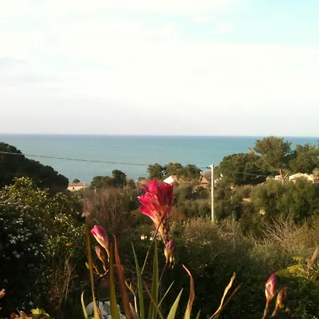 Bagno In Comune Sea View チェファル