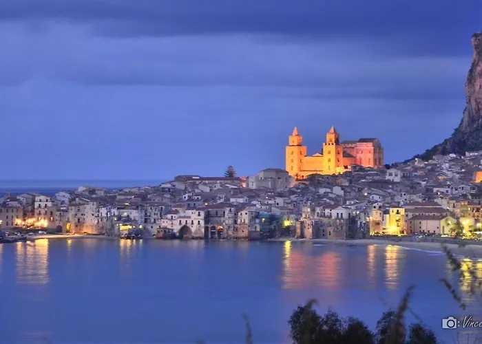 Bagno In Comune Sea View * تْشيفالو