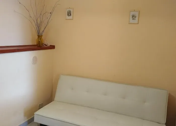 Bagno In Comune Sea View بيت ضيافة تْشيفالو